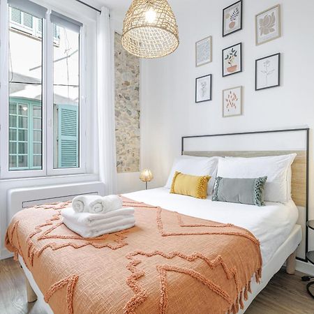Апартаменты Old Town Antibes Superb New Flat, For 3, Ac, Wi-Fi Экстерьер фото